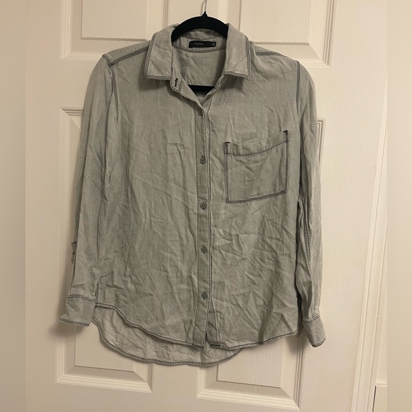 Talula Soft Denim Vibe Button Up - Picture 2 of 5
